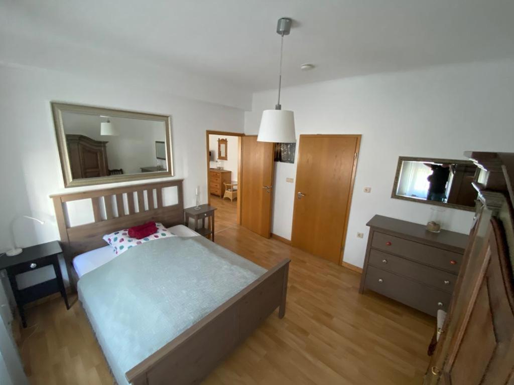 Ferienwohnung Am Theo Carlen Platz Ormesheim Luaran gambar