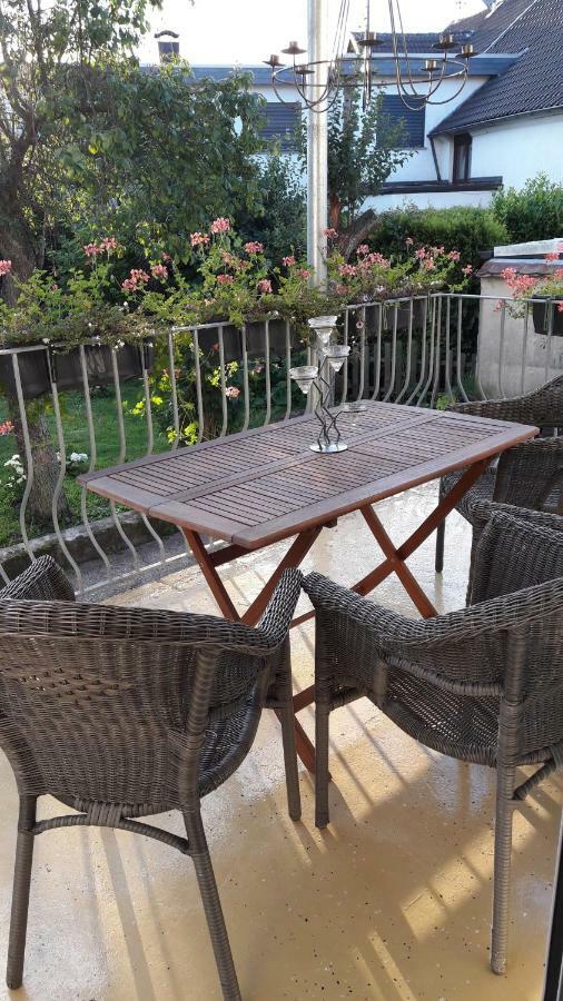 Ferienwohnung Am Theo Carlen Platz Ormesheim Luaran gambar